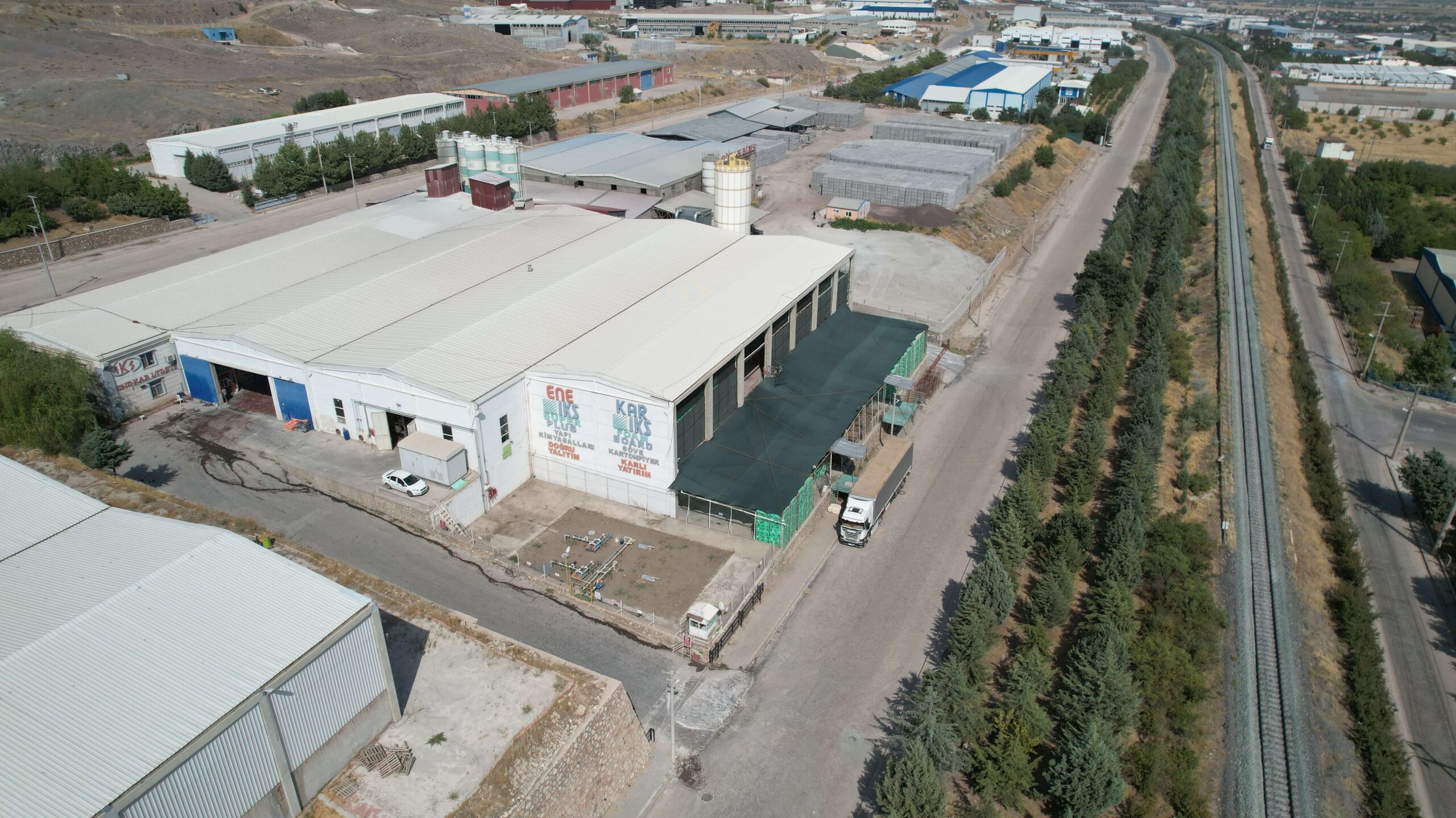 İKS Yalıtım 2026 Fabrika ve Üretim Görseli 12